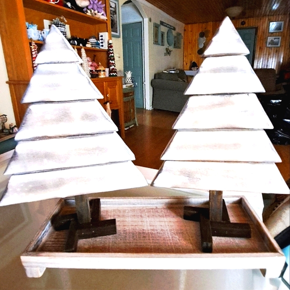Tray with two beautiful 12" homemade wood trees+ free gift